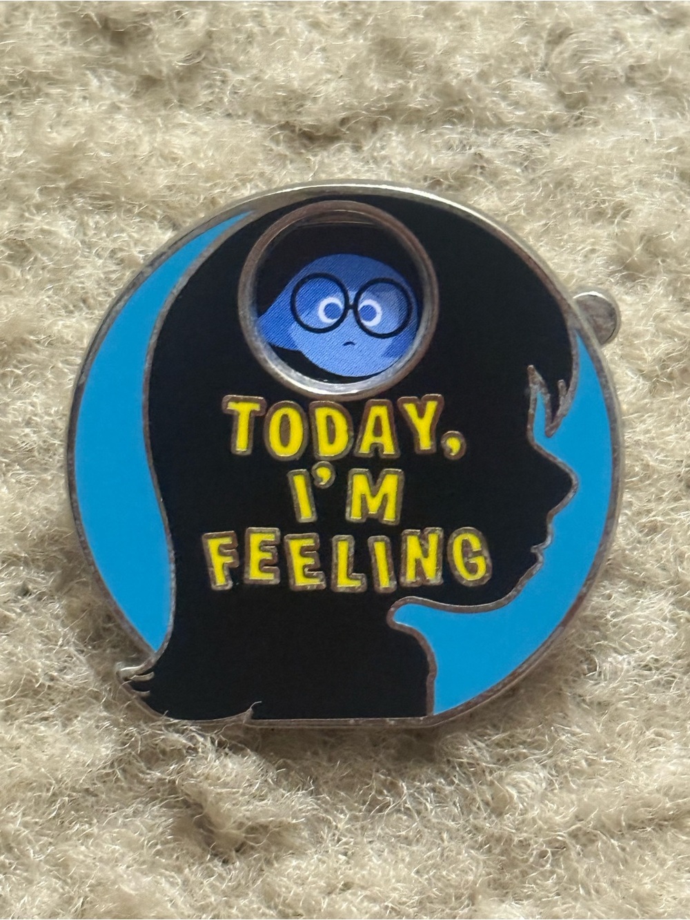 Disney World Inside Out Riley “Today I’m Feeling” Spinner Pin - Picture 4 of 6
